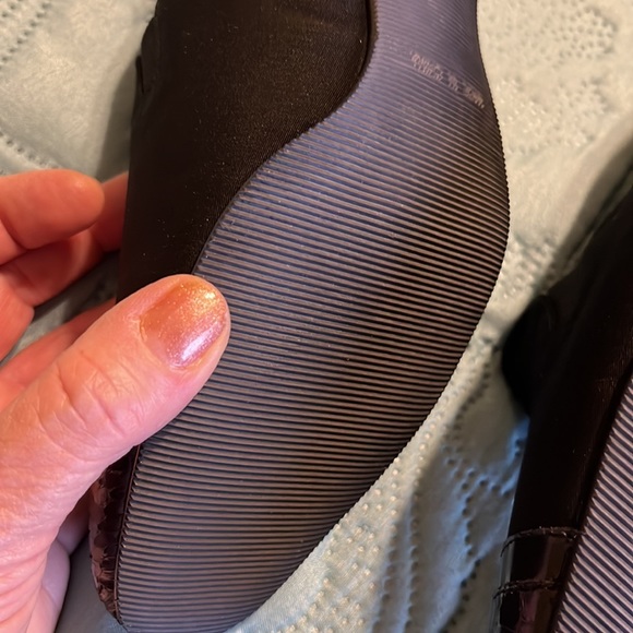 (#128) NWT ladies black dress shoes by Mark & Lemp/Walking Cradles. 6 1/2 med - Picture 9 of 13